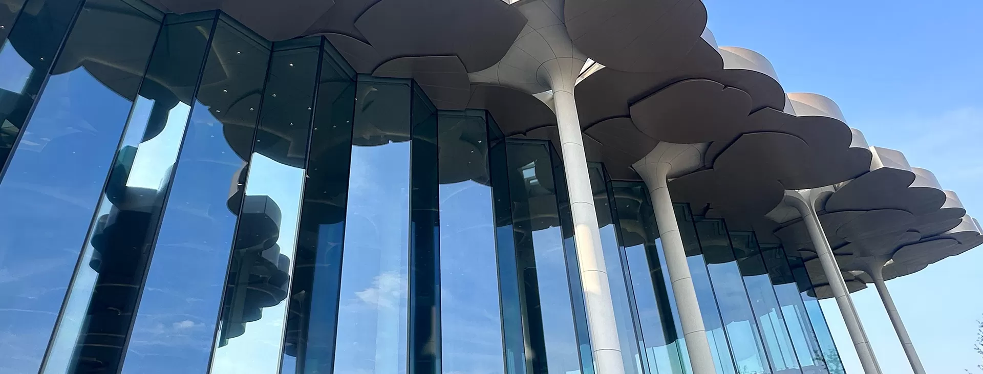 Máquinas de processamento de vidro Hiseng para indústria de vidro arquitetônico